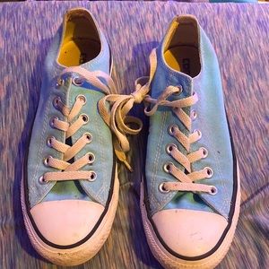 Men:5 Women:8 Teal blue converse
